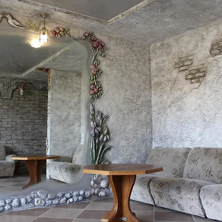 Guest house Scarlet Flower