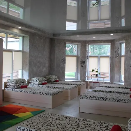 Scarlet Flower Guest house *