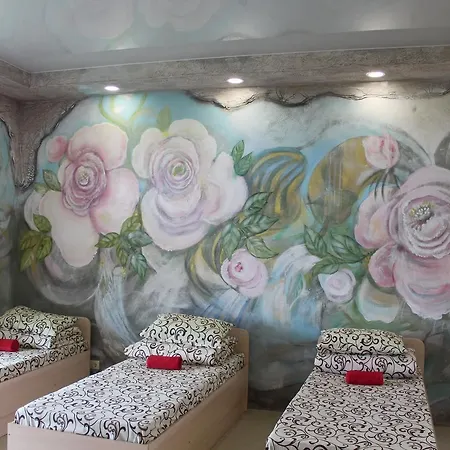 Guest house Scarlet Flower
