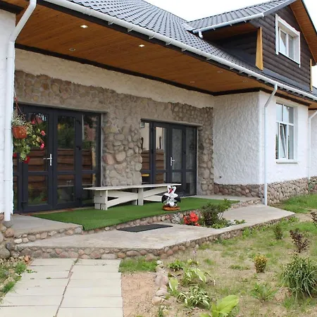 Scarlet Flower Guest house *